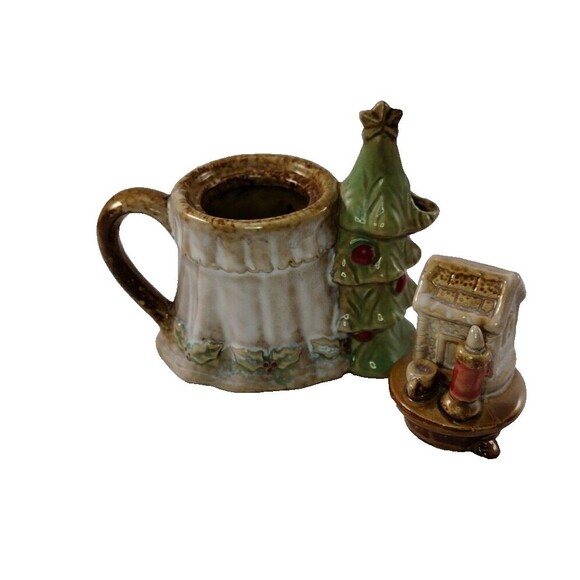 VTG Christmas Mini Teapot Glazed Ceramic Tree Star Candle Holly House 5" x 4.5" - Picture 8 of 10